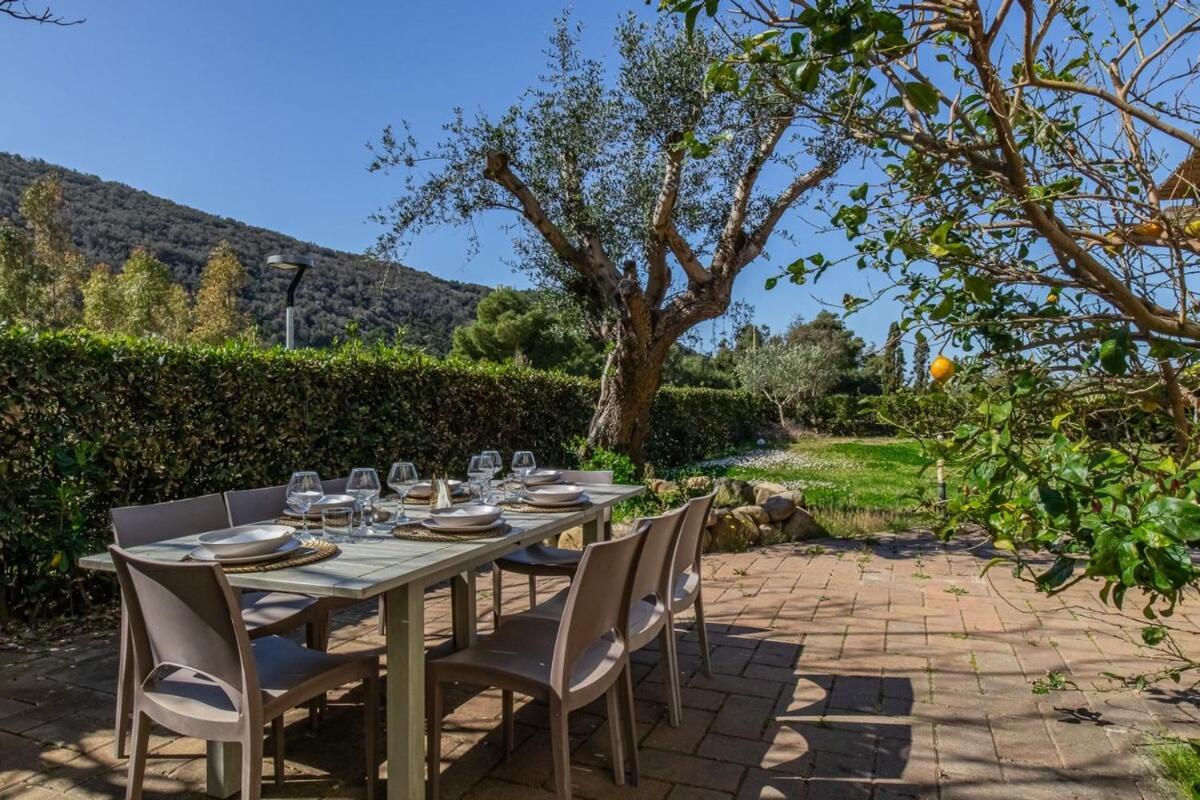 Villa Acquasalata Nisporto Esterno foto